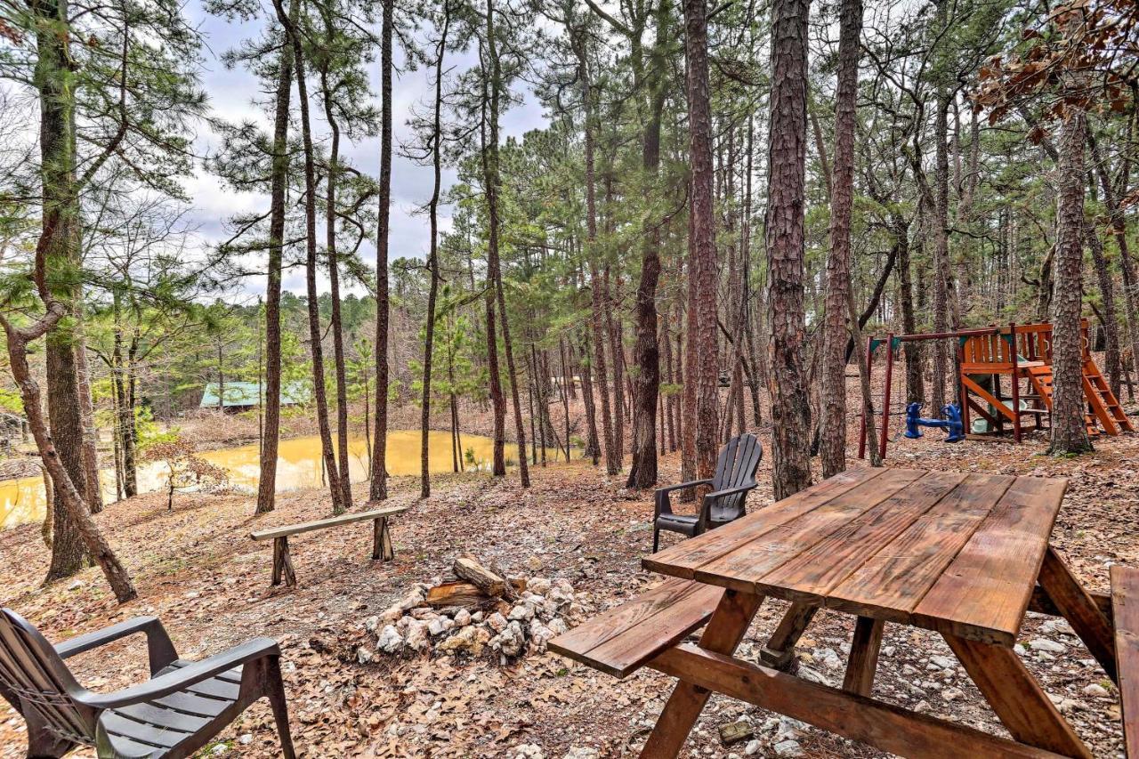 Broken Bow Log Cabin With Fire Pit, Pond, And Deck! エクステリア 写真