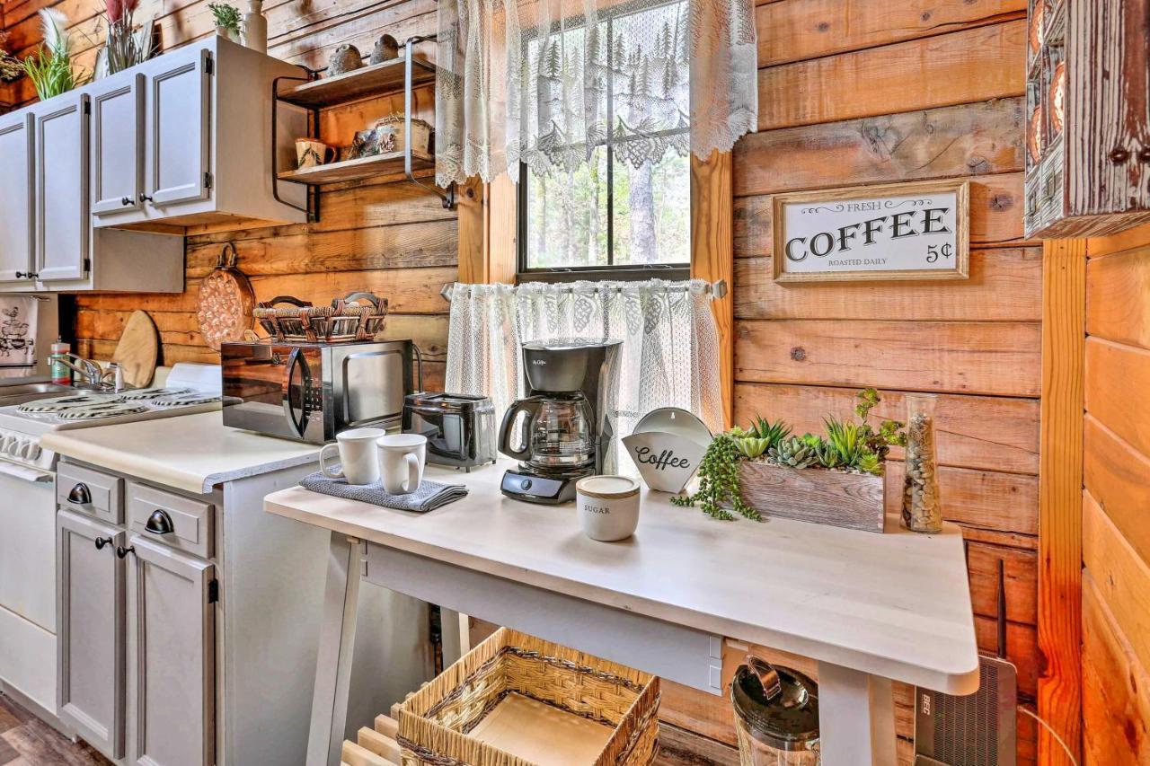 Broken Bow Log Cabin With Fire Pit, Pond, And Deck! エクステリア 写真