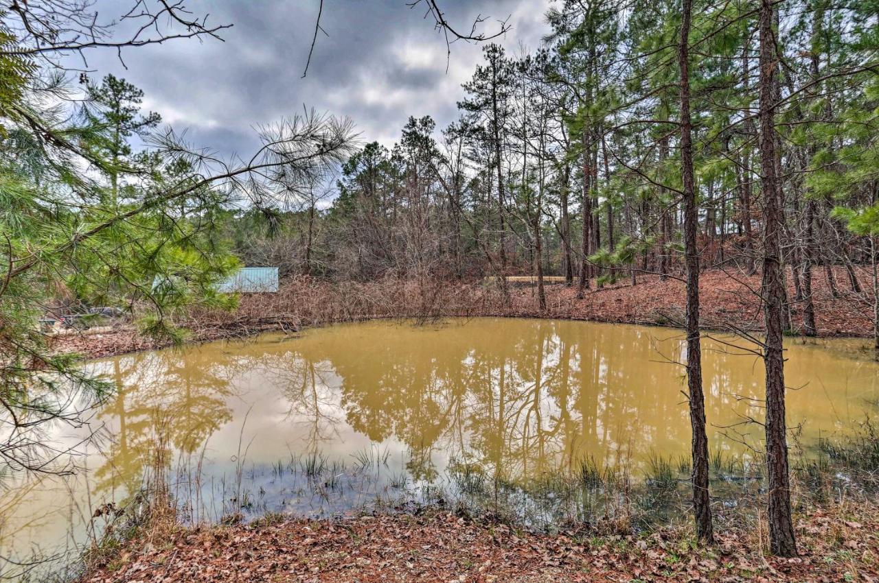 Broken Bow Log Cabin With Fire Pit, Pond, And Deck! エクステリア 写真