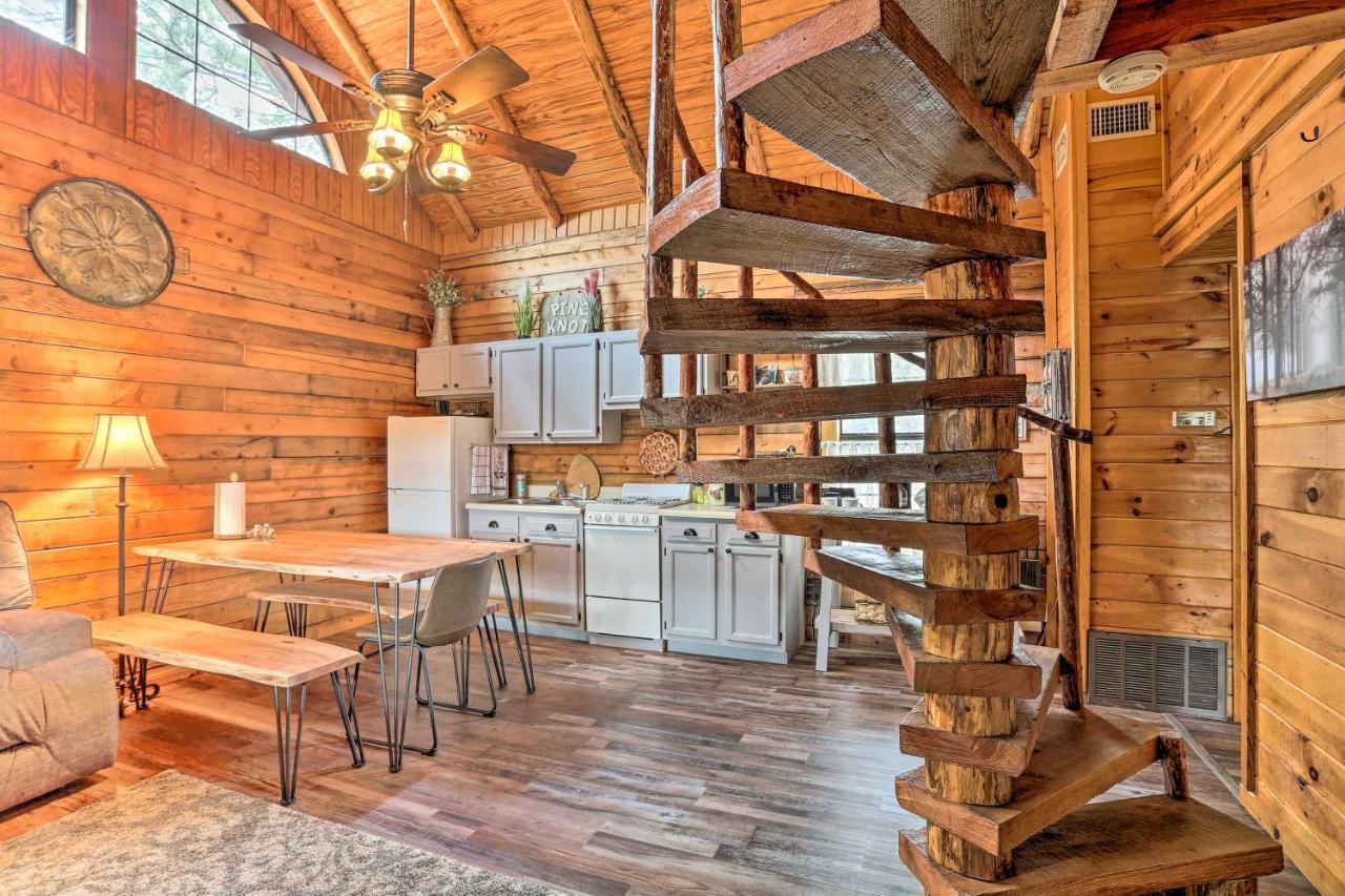 Broken Bow Log Cabin With Fire Pit, Pond, And Deck! エクステリア 写真