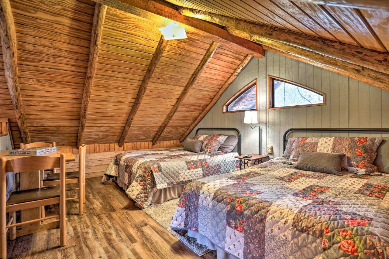 Broken Bow Log Cabin With Fire Pit, Pond, And Deck! エクステリア 写真